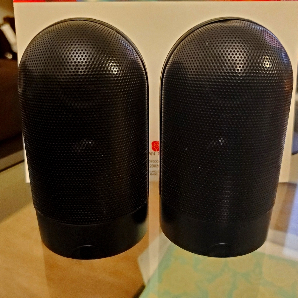 Bluetooth pill speakers